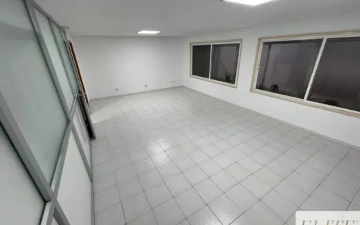 Despacho in Plaza de España